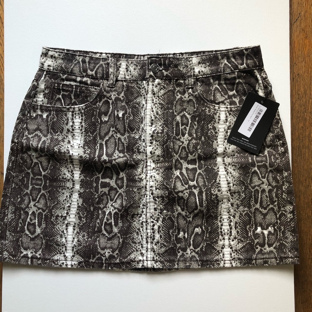 Snake print mini skirt